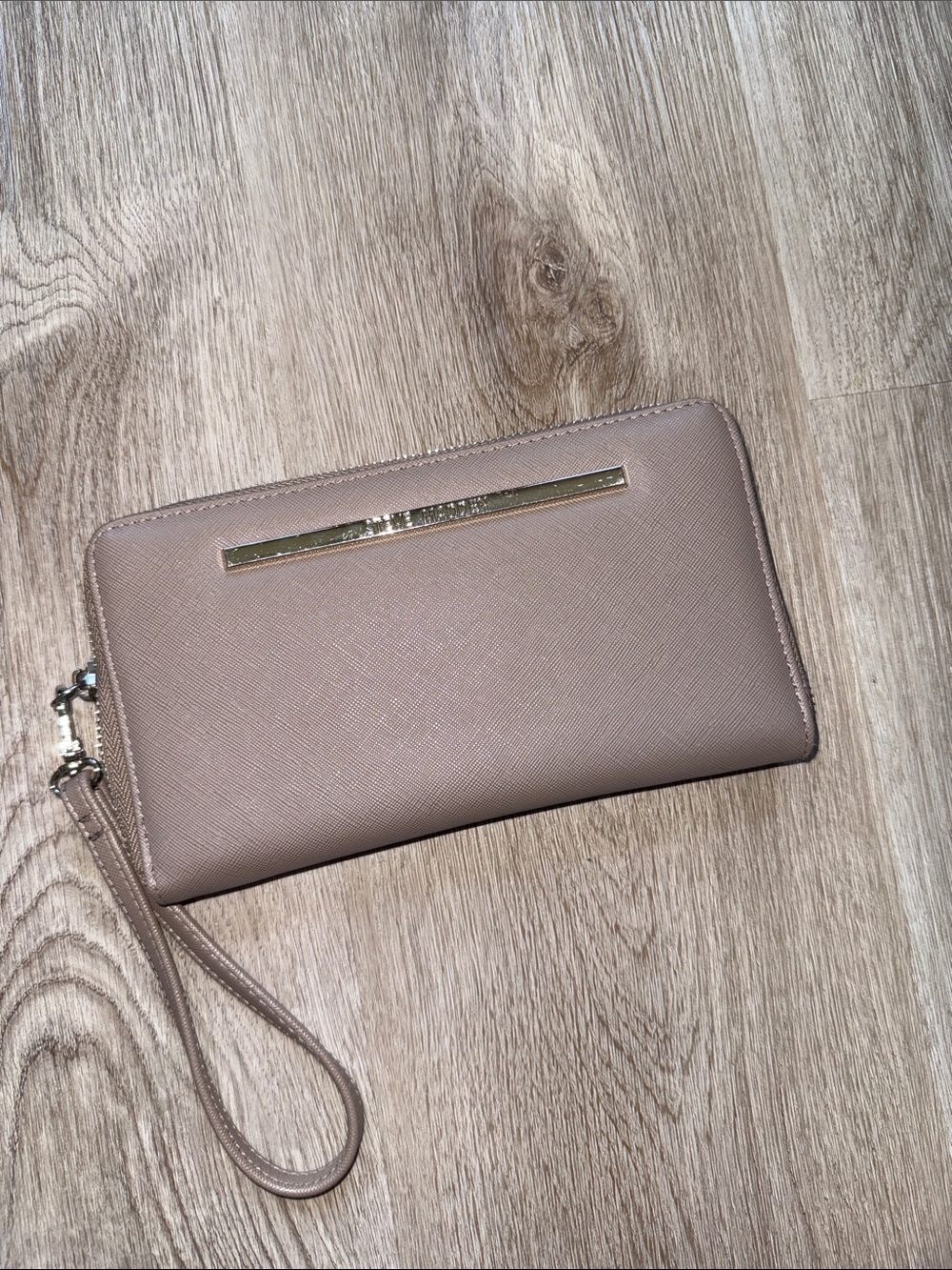 Steve Madden Wristlet